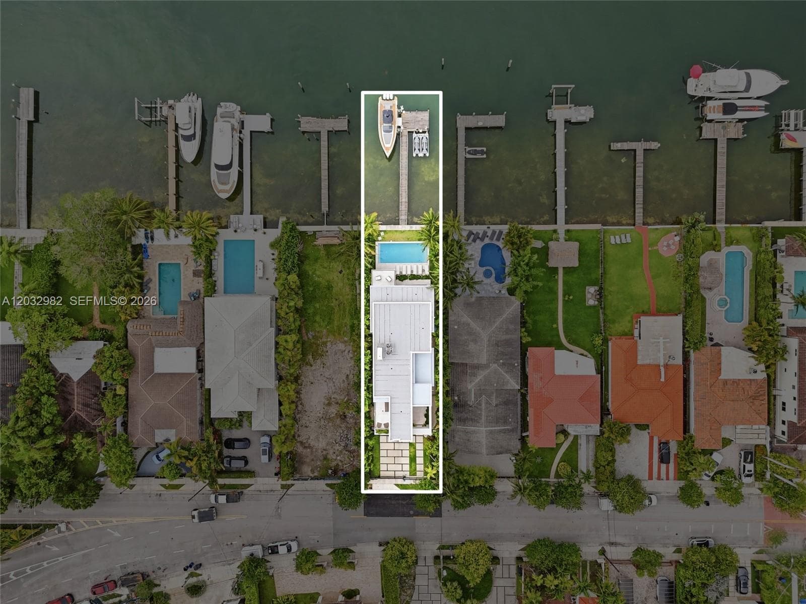 1050 Stillwater Dr, Miami Beach FL 33141 — 61