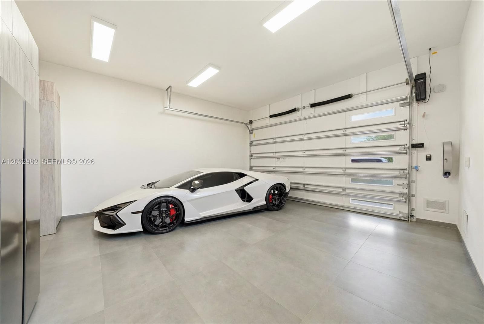 1050 Stillwater Dr, Miami Beach FL 33141 — 59