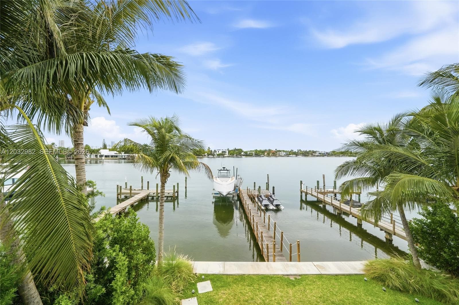 1050 Stillwater Dr, Miami Beach FL 33141 — 44