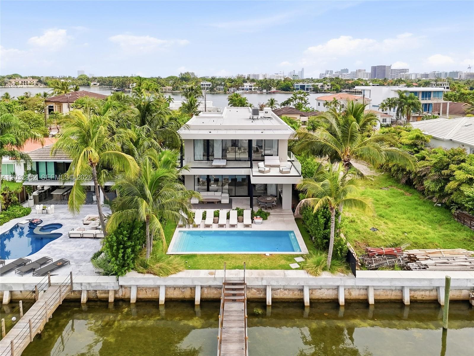1050 Stillwater Dr, Miami Beach FL 33141 — 21