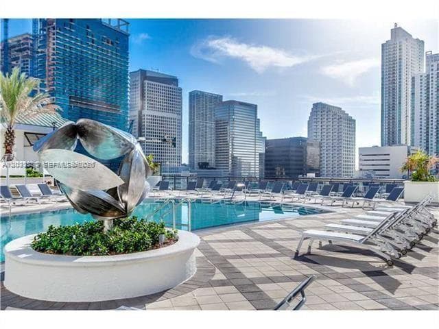 999 SW 1st Ave # 3115, Miami FL 33130 — 30