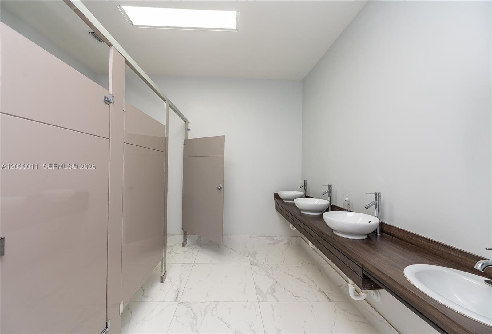 10450 NW 33rd St # 301, Doral FL 33172 — 6