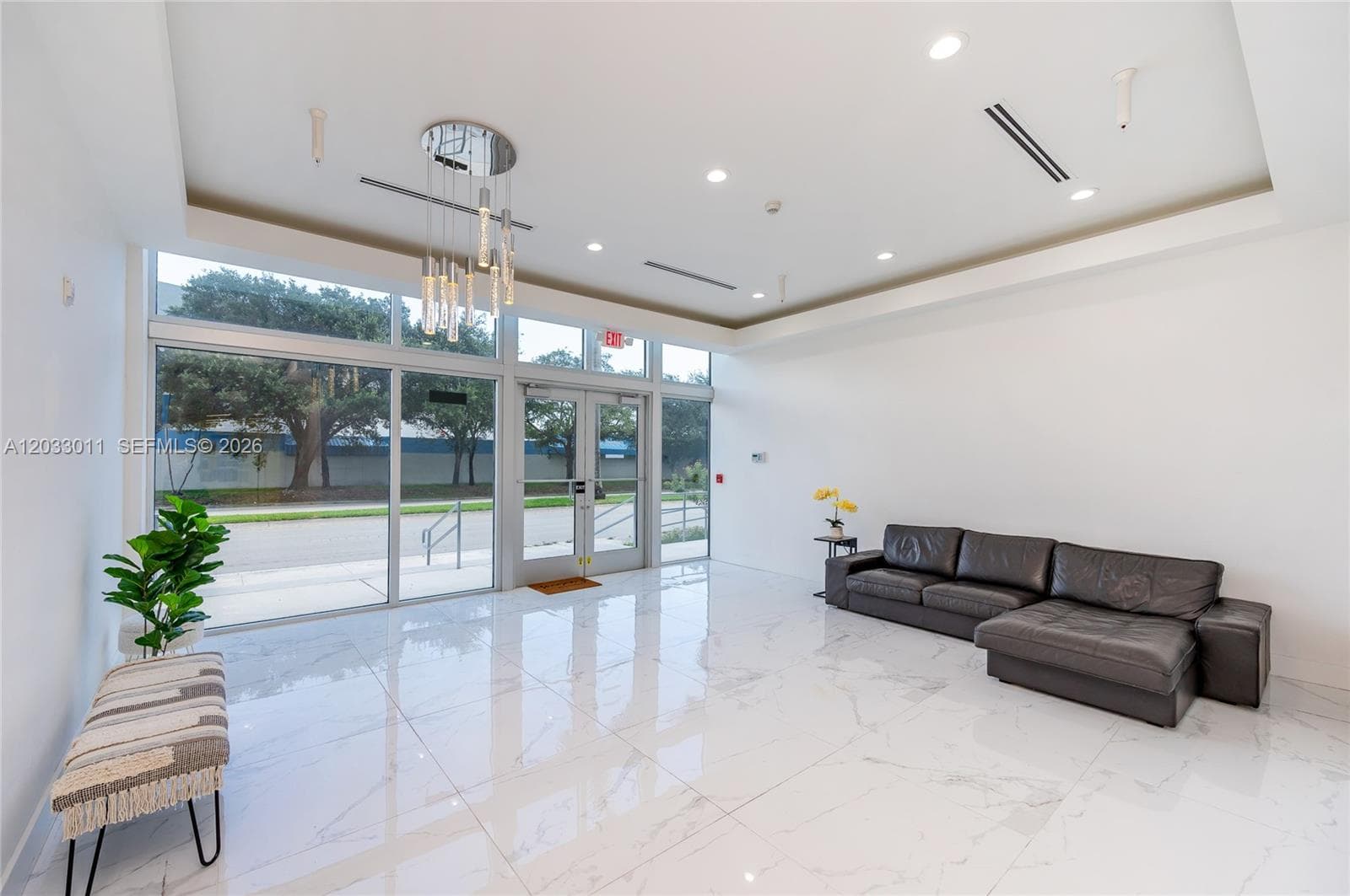10450 NW 33rd St # 301, Doral FL 33172 — 3