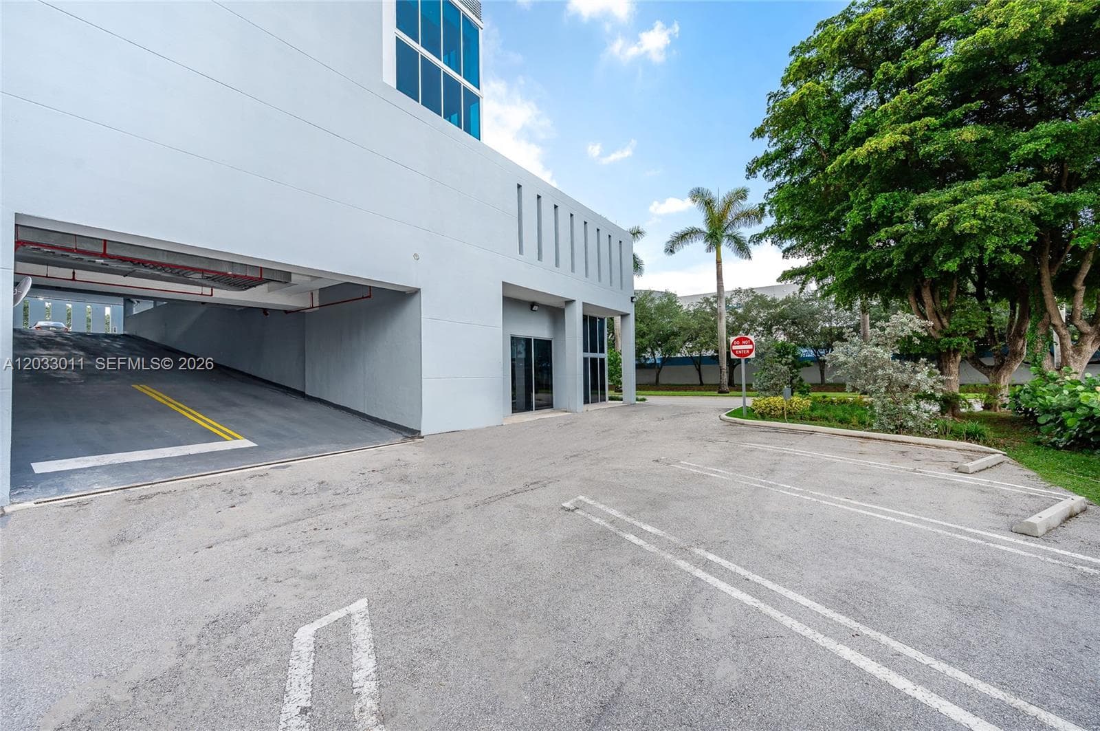 10450 NW 33rd St # 301, Doral FL 33172 — 11