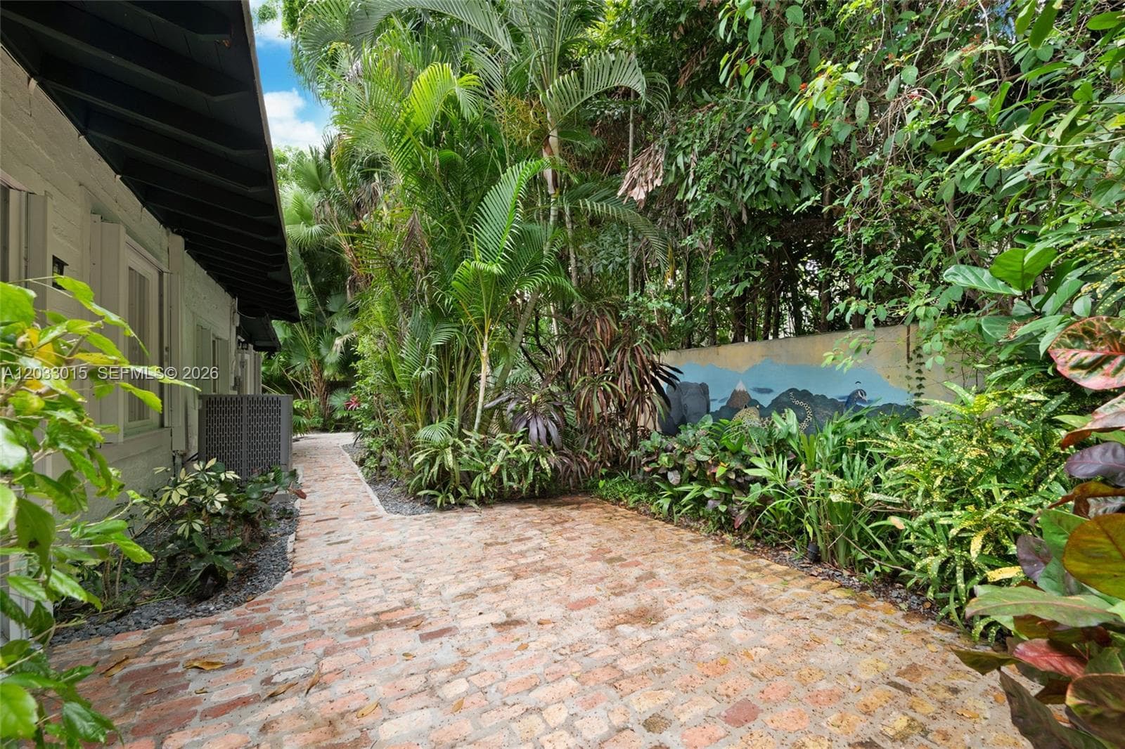 3797 El Prado Blvd, Miami FL 33133 — 19