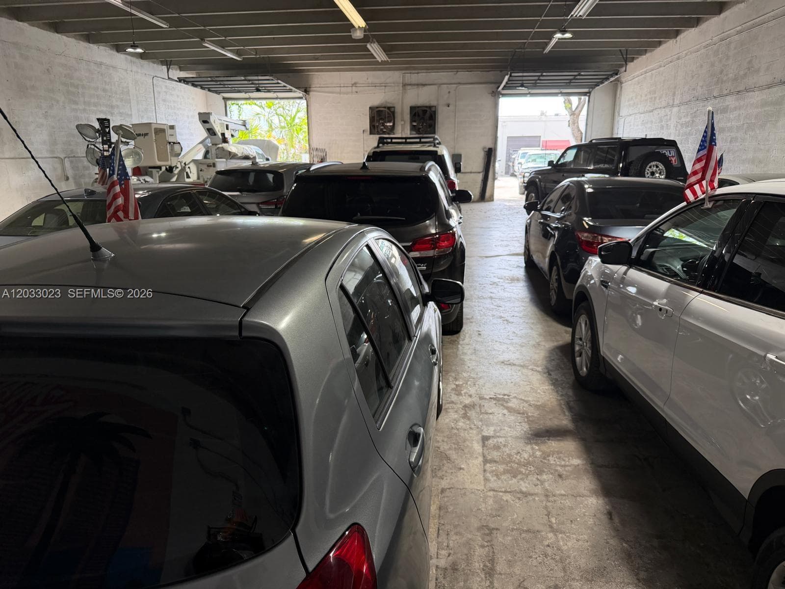 6900 NW 72 Avenue, Miami FL 33166 — 7