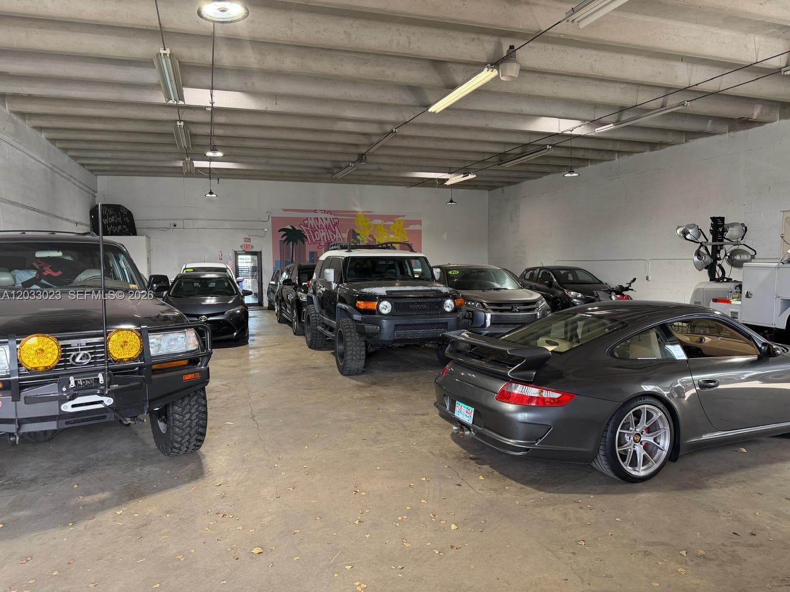 6900 NW 72 Avenue, Miami FL 33166 — 8