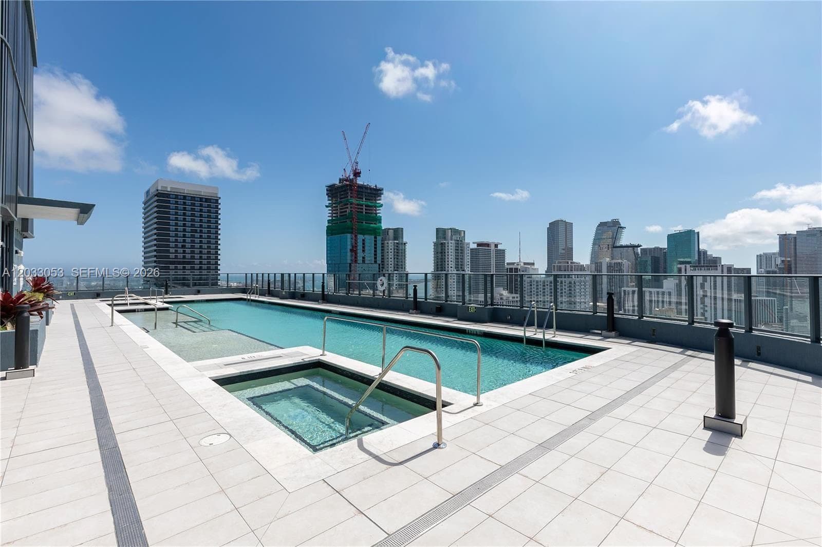 121 NE 5th St # 2401, Miami FL 33132 — 24