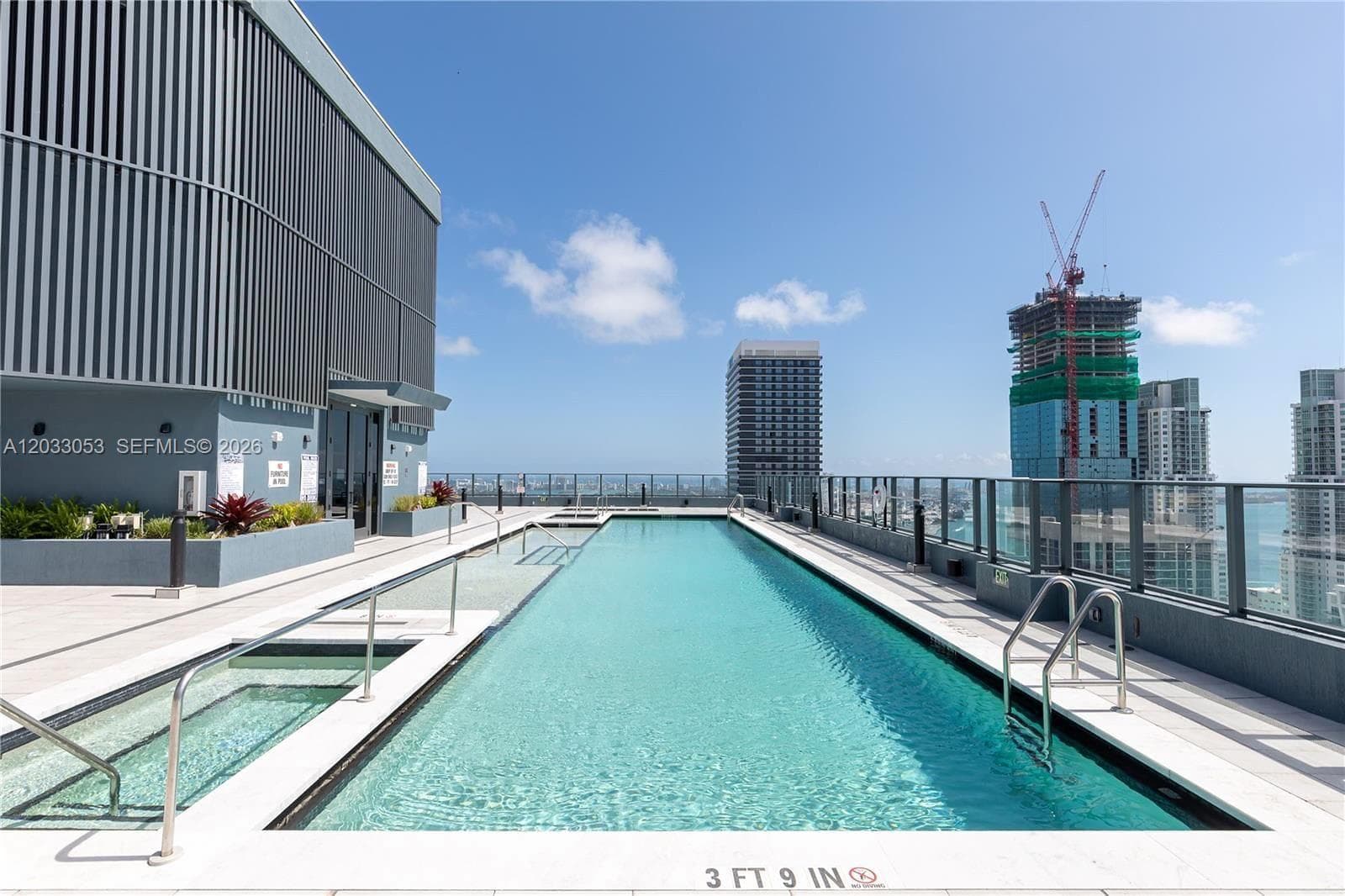 121 NE 5th St # 2401, Miami FL 33132 — 25