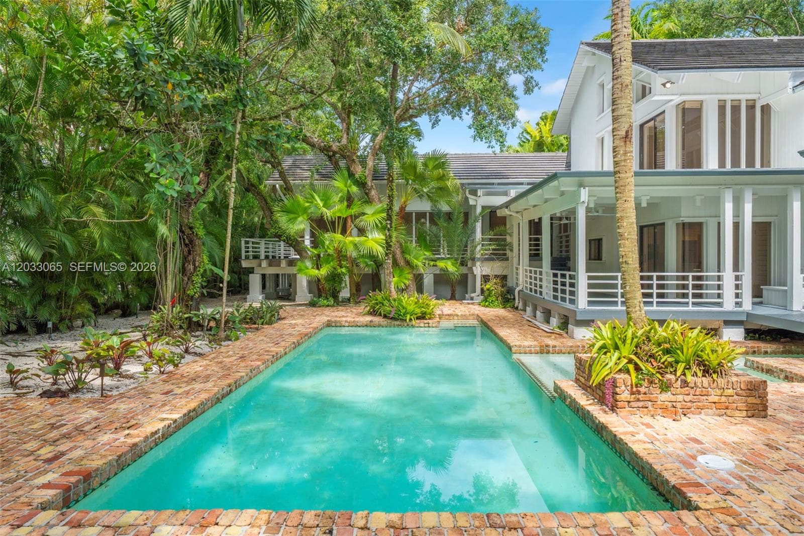 5600 Oakwood Ln, Coral Gables FL 33156 — 27
