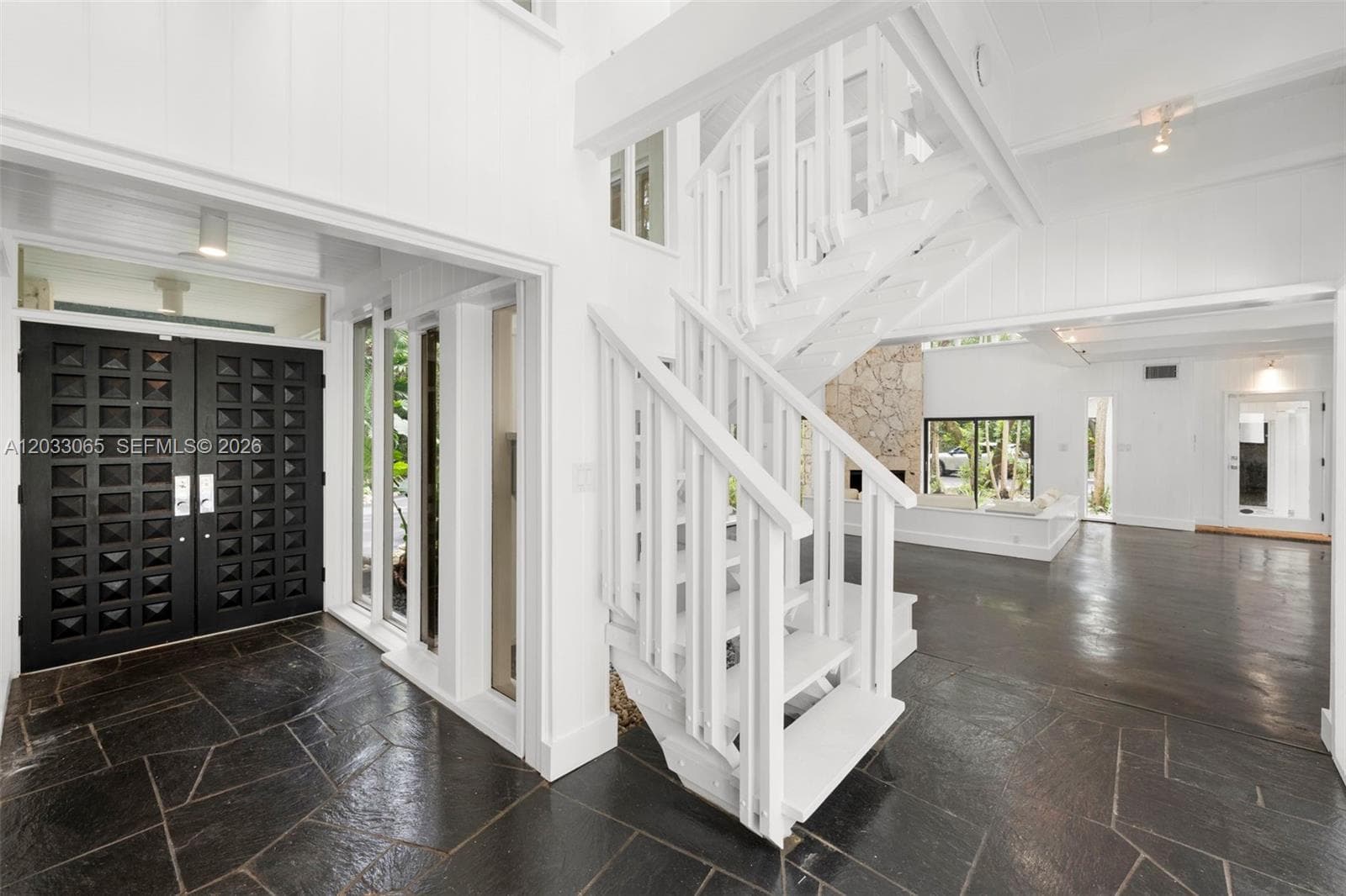 5600 Oakwood Ln, Coral Gables FL 33156 — 5