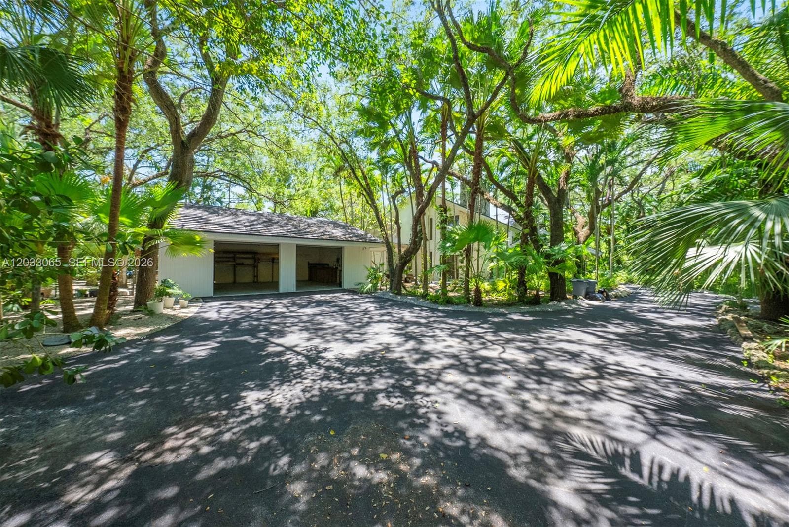 5600 Oakwood Ln, Coral Gables FL 33156 — 31