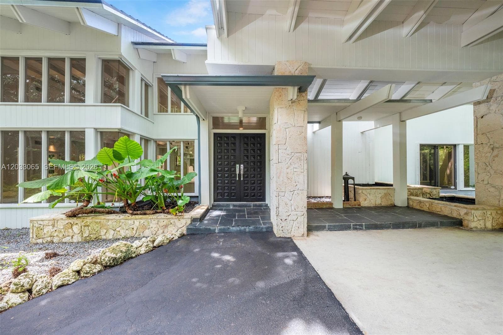 5600 Oakwood Ln, Coral Gables FL 33156 — 4