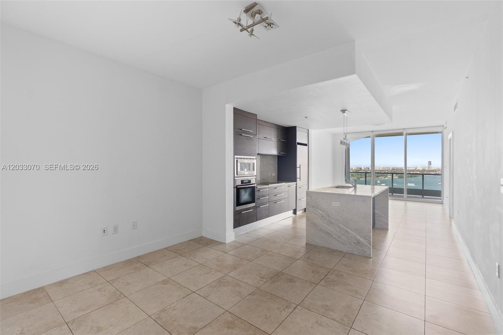 900 Biscayne Blvd # 2304, Miami FL 33132 — 26