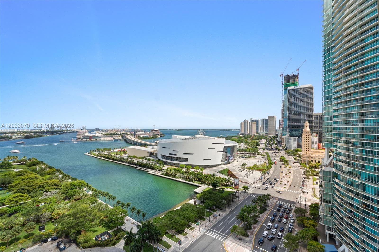900 Biscayne Blvd # 2304, Miami FL 33132 — 1
