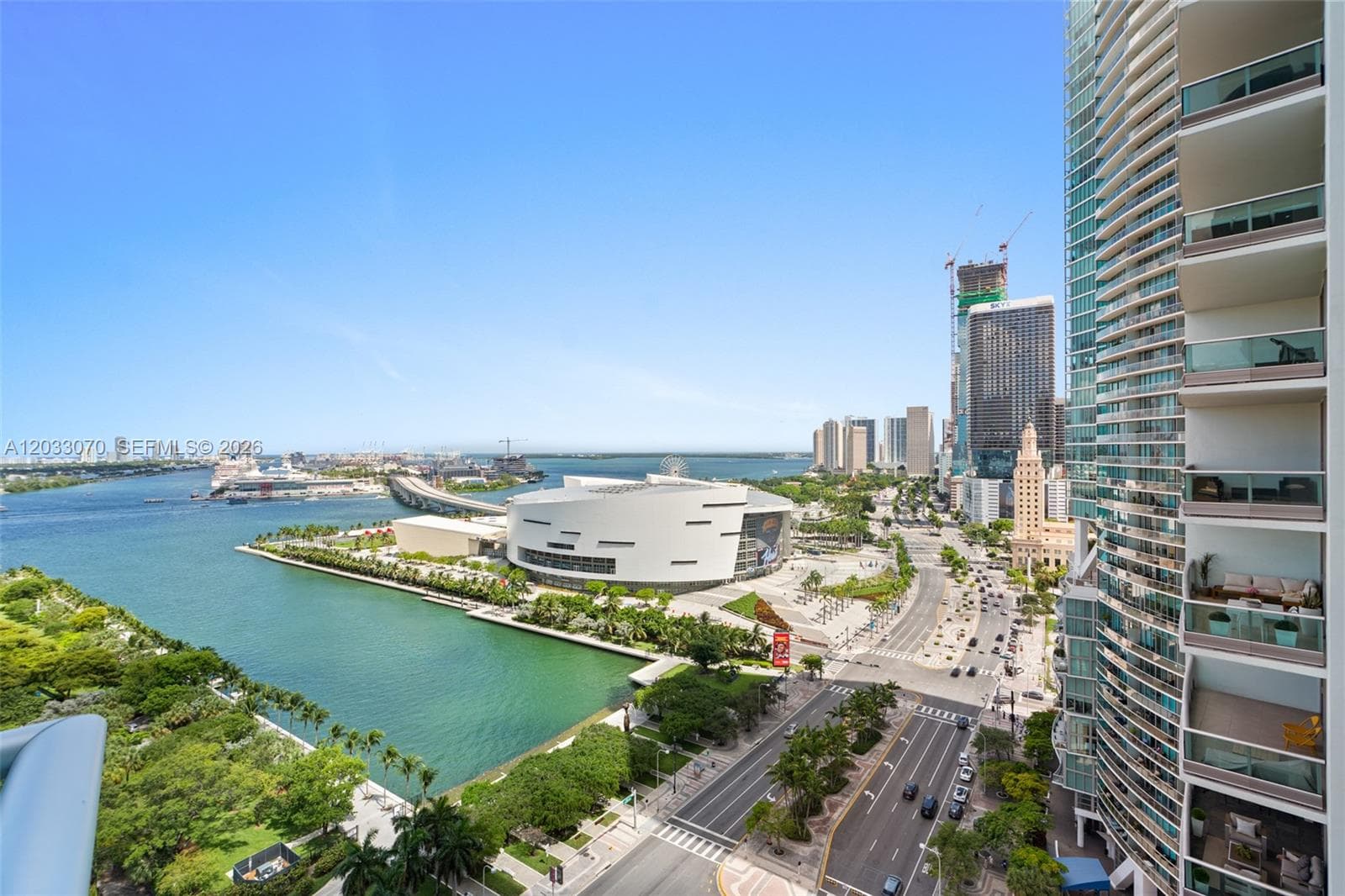 900 Biscayne Blvd # 2304, Miami FL 33132 — 28