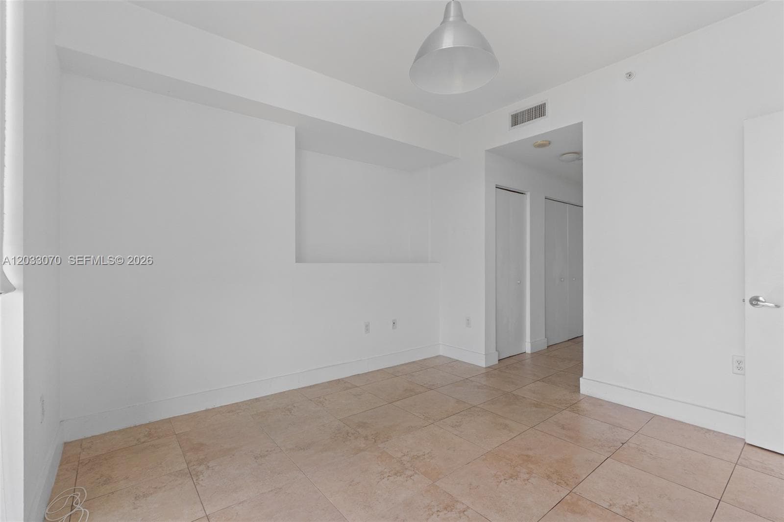 900 Biscayne Blvd # 2304, Miami FL 33132 — 18