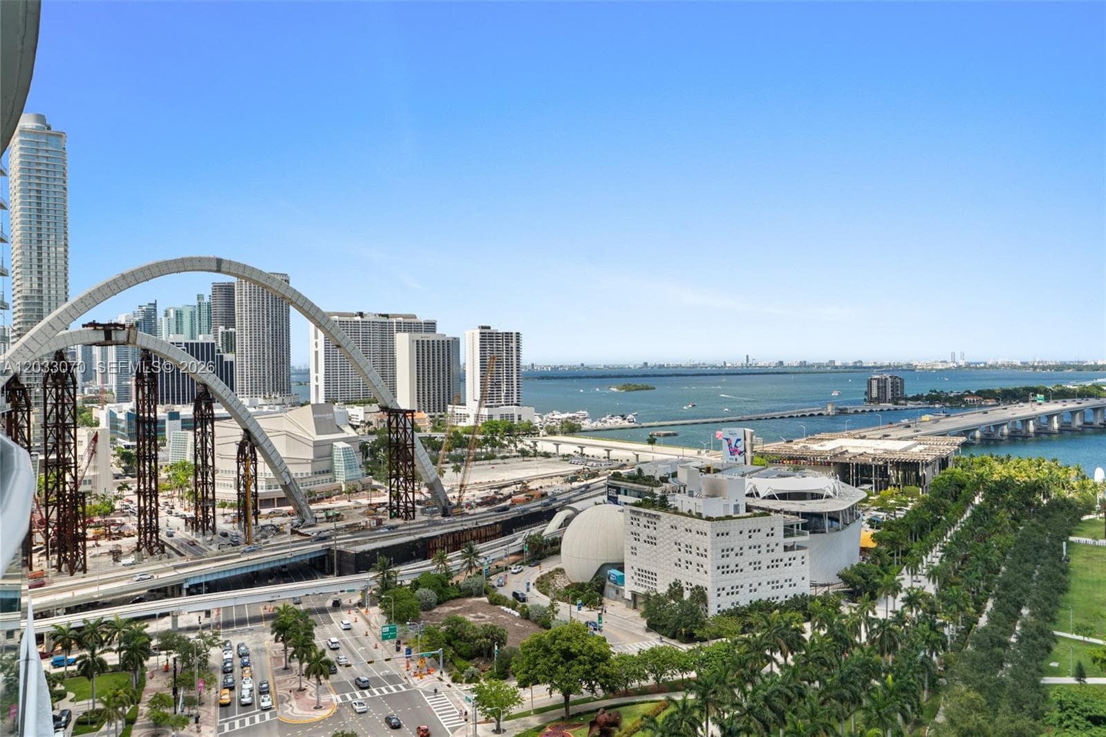 900 Biscayne Blvd # 2304, Miami FL 33132 — 31