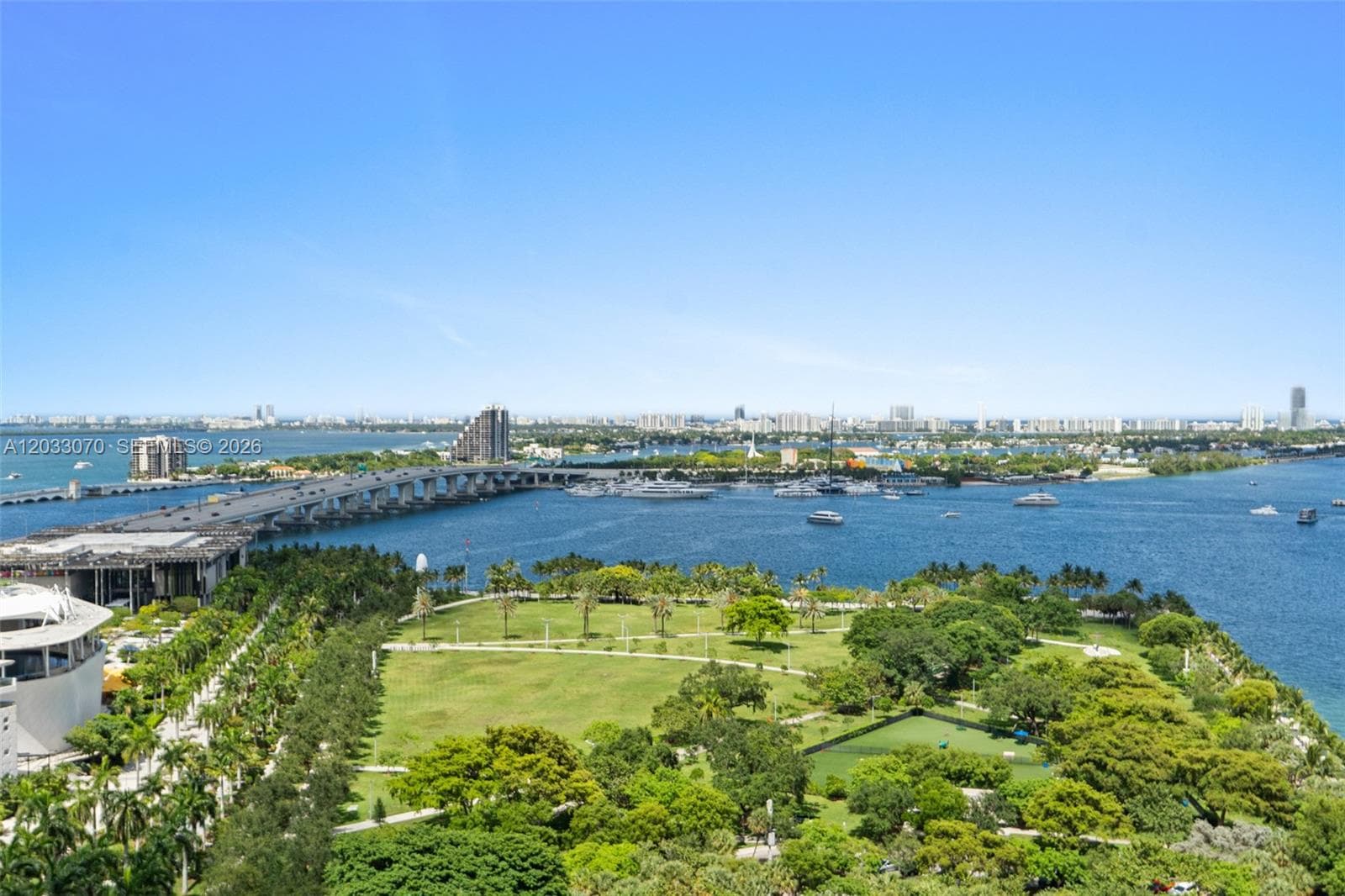 900 Biscayne Blvd # 2304, Miami FL 33132 — 29