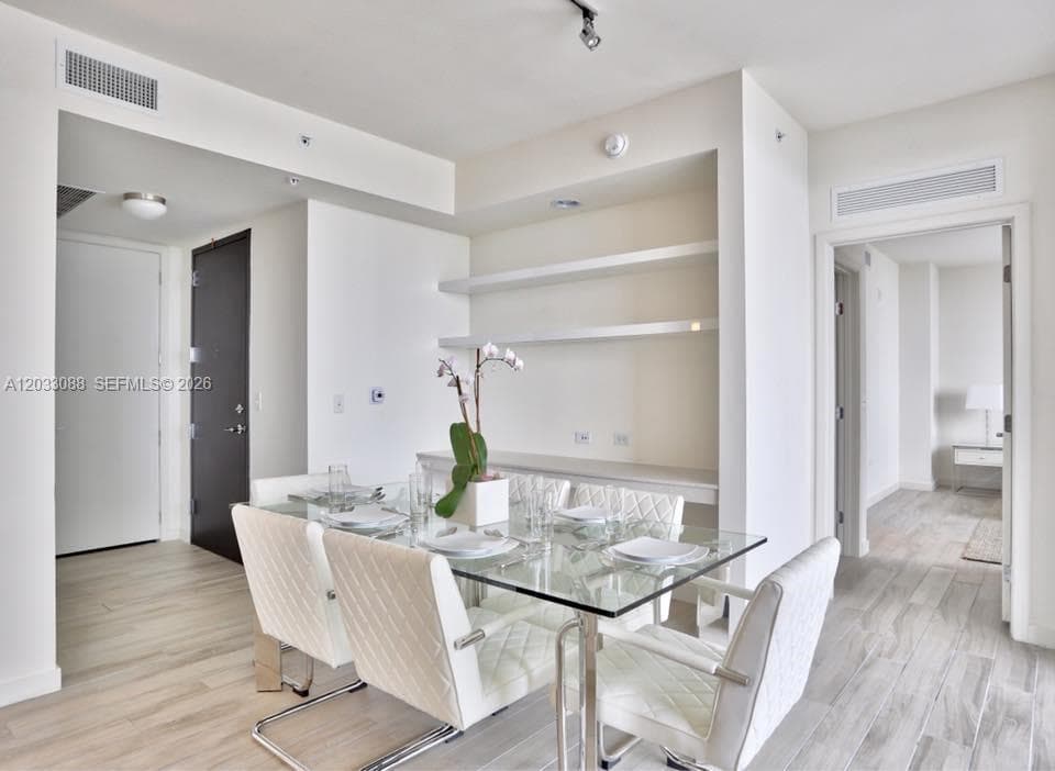 999 SW 1st Ave # 2404, Miami FL 33130 — 3