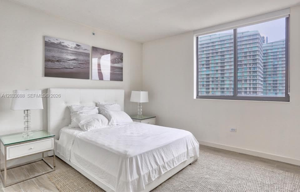 999 SW 1st Ave # 2404, Miami FL 33130 — 5