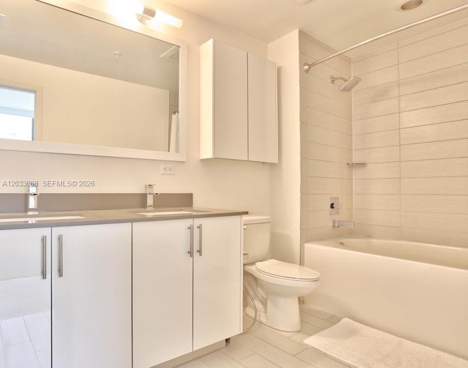 999 SW 1st Ave # 2404, Miami FL 33130 — 9