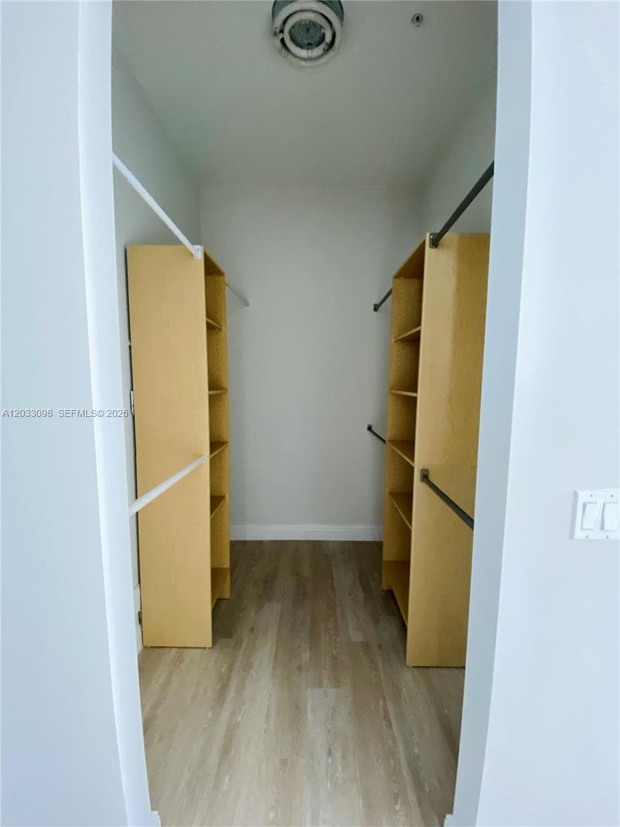 185 SW 7th St # 4311, Miami FL 33130 — 12