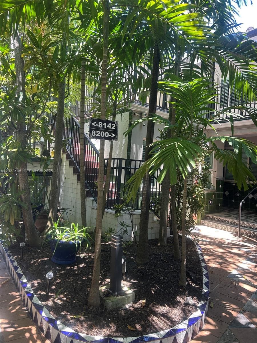 8200 Byron Ave # 3, Miami Beach FL 33141 — 1