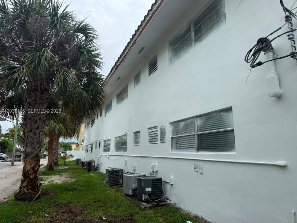 11970 NE 19th Dr, North Miami FL 33181 — 9