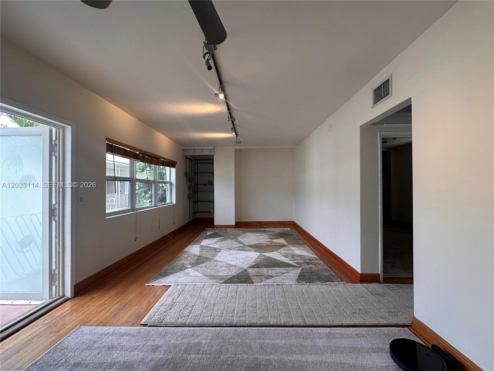 1100 Venetian Way # 2B, Miami FL 33139 — 11