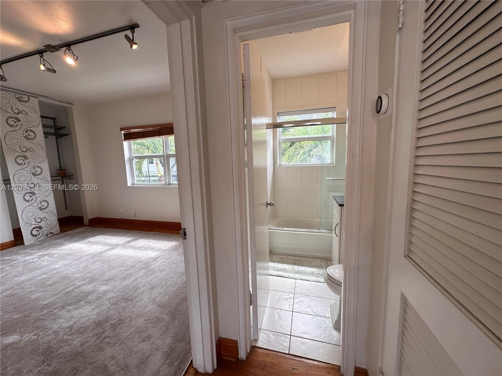 1100 Venetian Way # 2B, Miami FL 33139 — 19