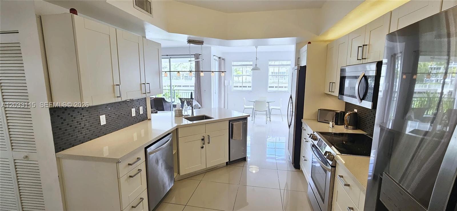 3135 NE 184th St # 2104, Aventura FL 33160 — 20