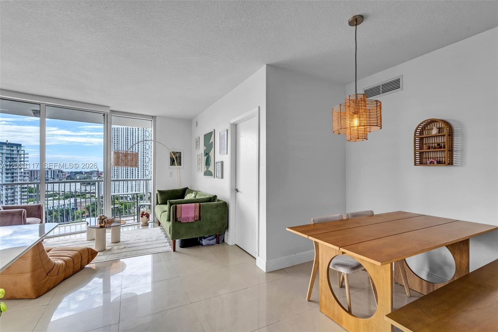 1750 N Bayshore Dr # 1815, Miami FL 33132 — 7