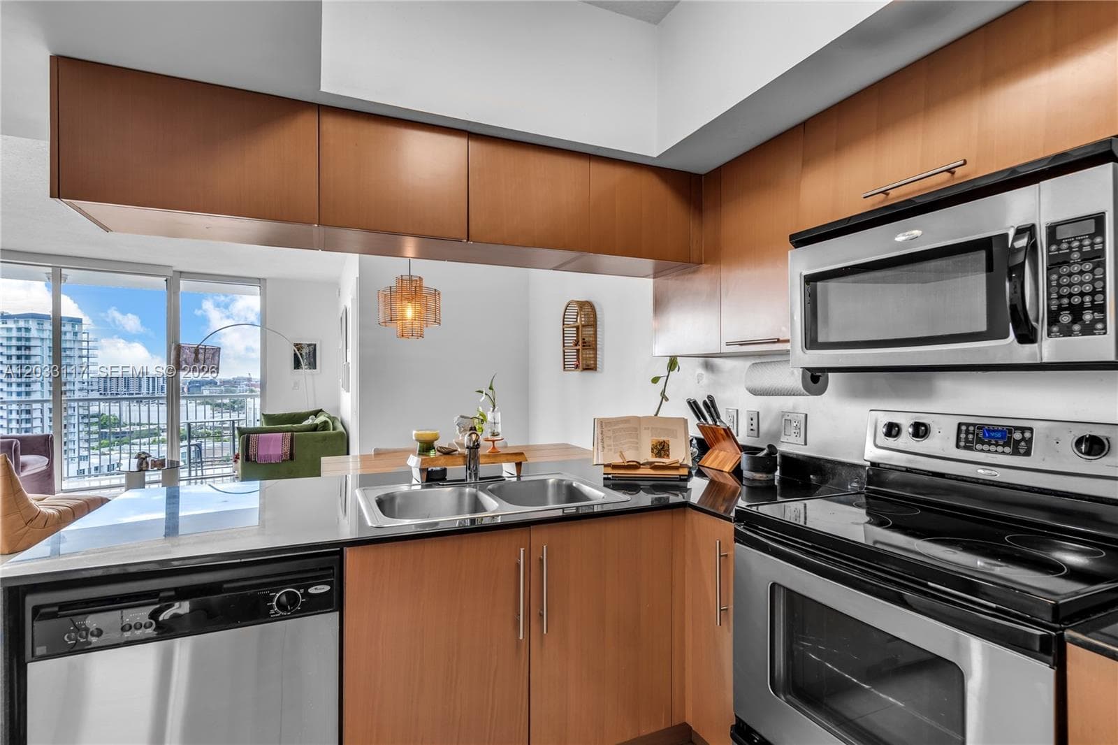 1750 N Bayshore Dr # 1815, Miami FL 33132 — 5