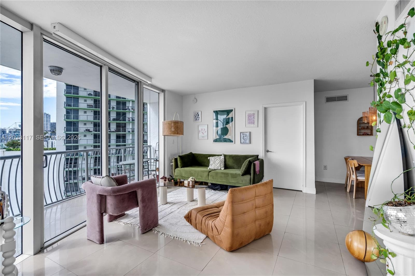 1750 N Bayshore Dr # 1815, Miami FL 33132 — 10