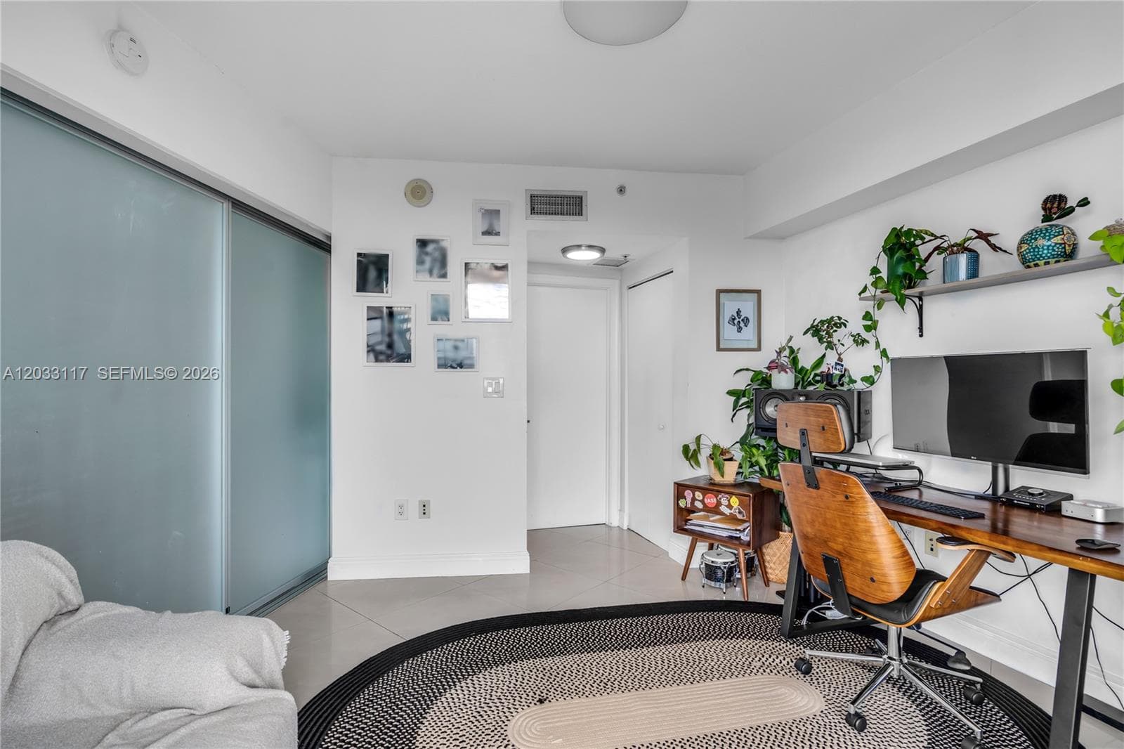 1750 N Bayshore Dr # 1815, Miami FL 33132 — 14
