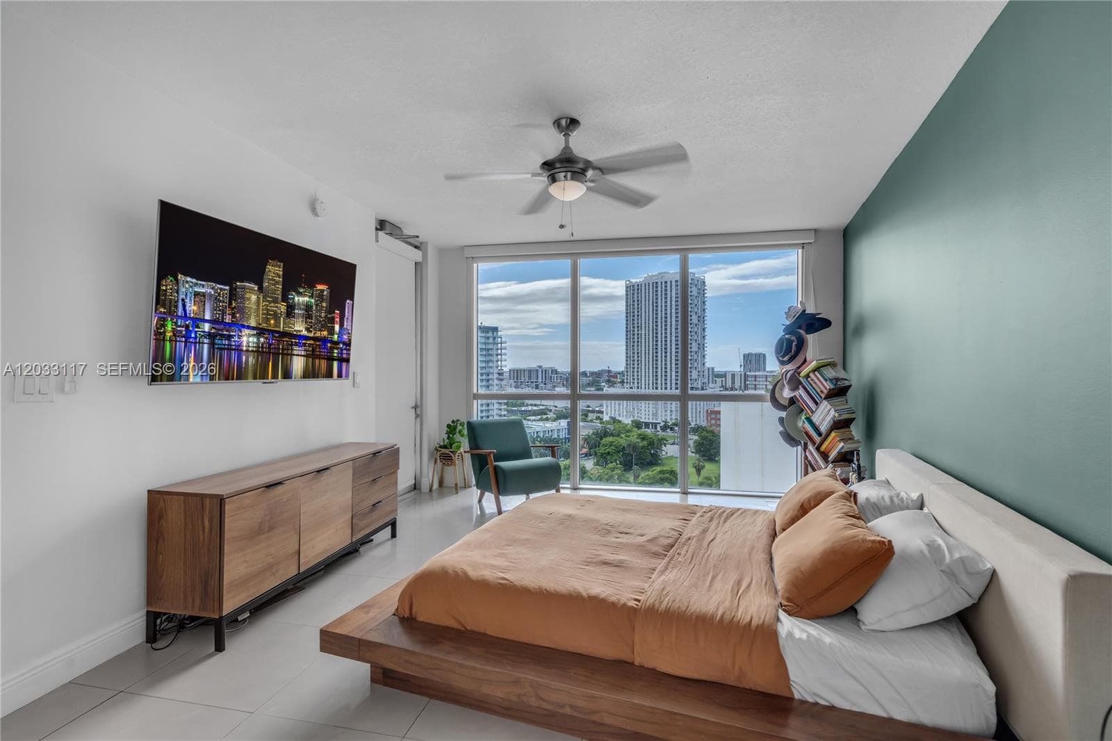 1750 N Bayshore Dr # 1815, Miami FL 33132 — 18