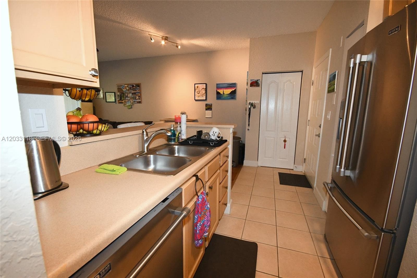6001 SW 70th St # 320, South Miami FL 33143 — 1