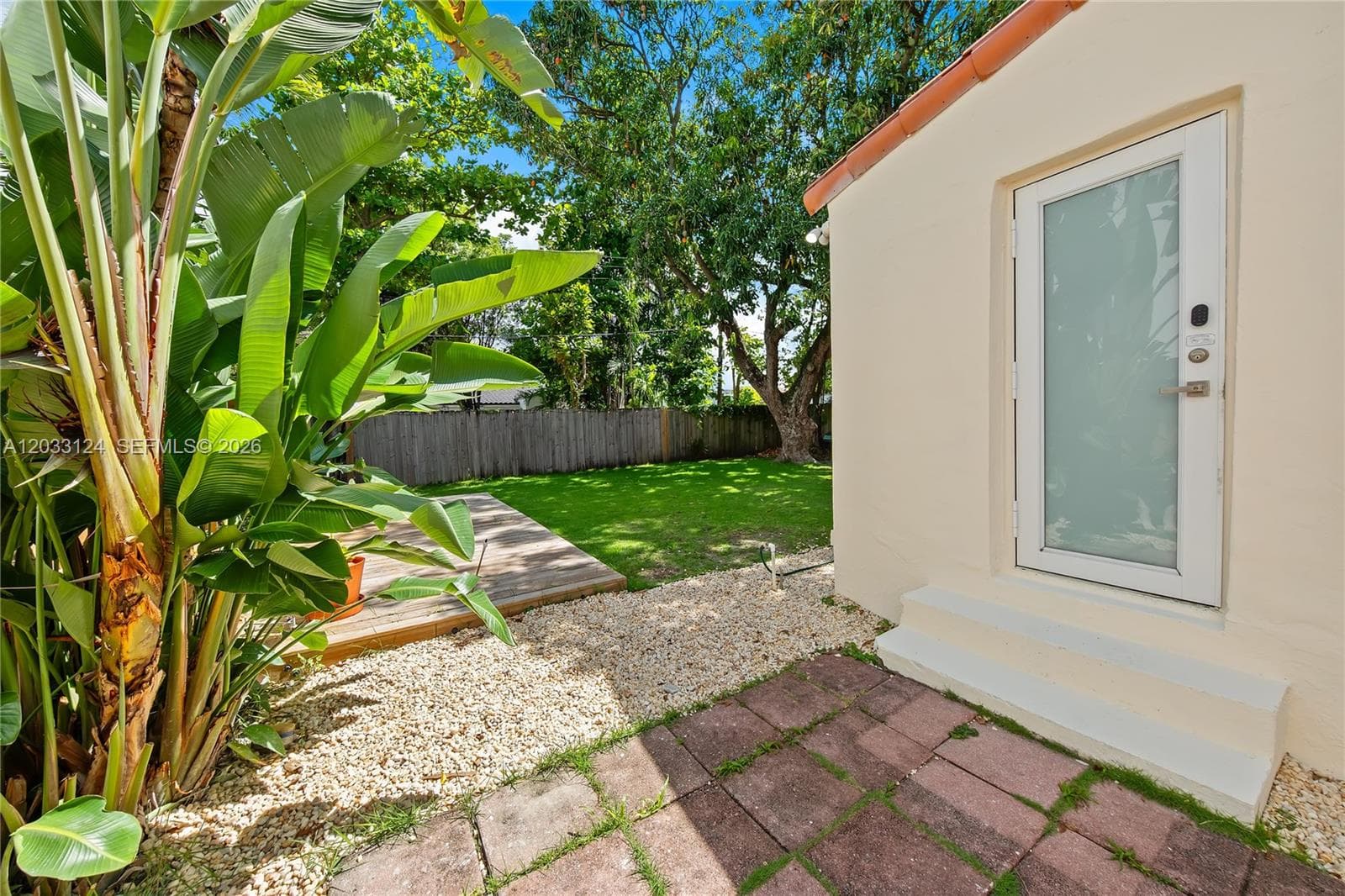 565 NW 44th St, Miami FL 33127 — 23