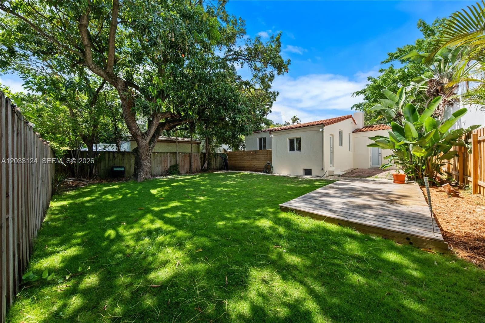 565 NW 44th St, Miami FL 33127 — 25
