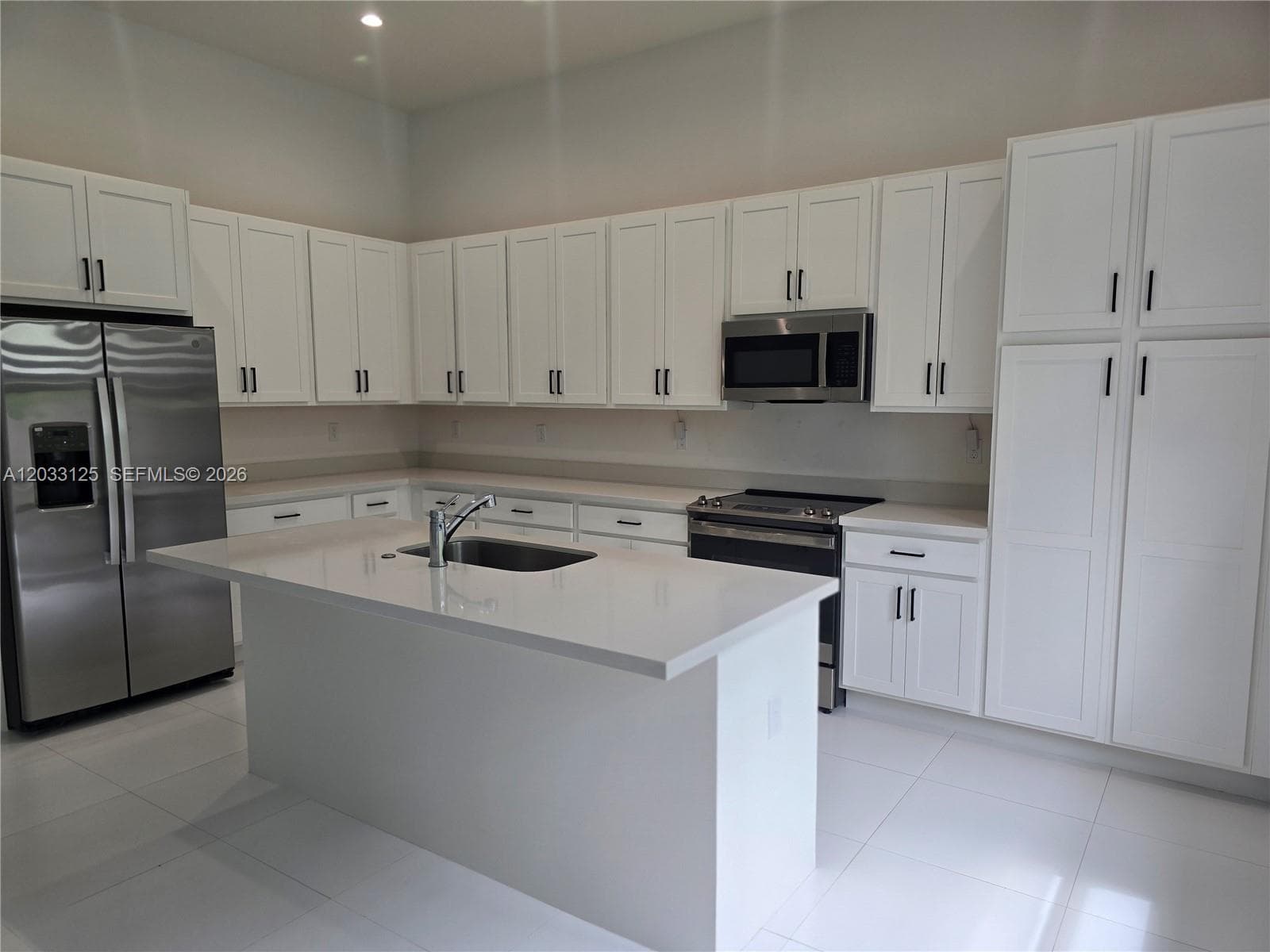 19410 SW 124th Ct, Miami FL 33177 — 2