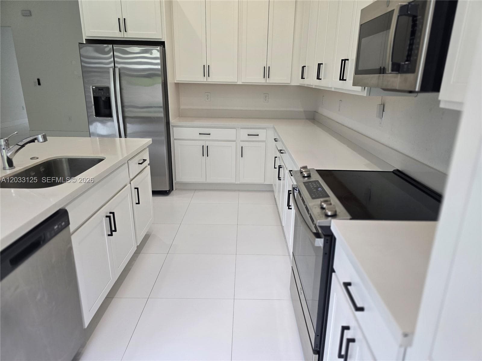 19410 SW 124th Ct, Miami FL 33177 — 33