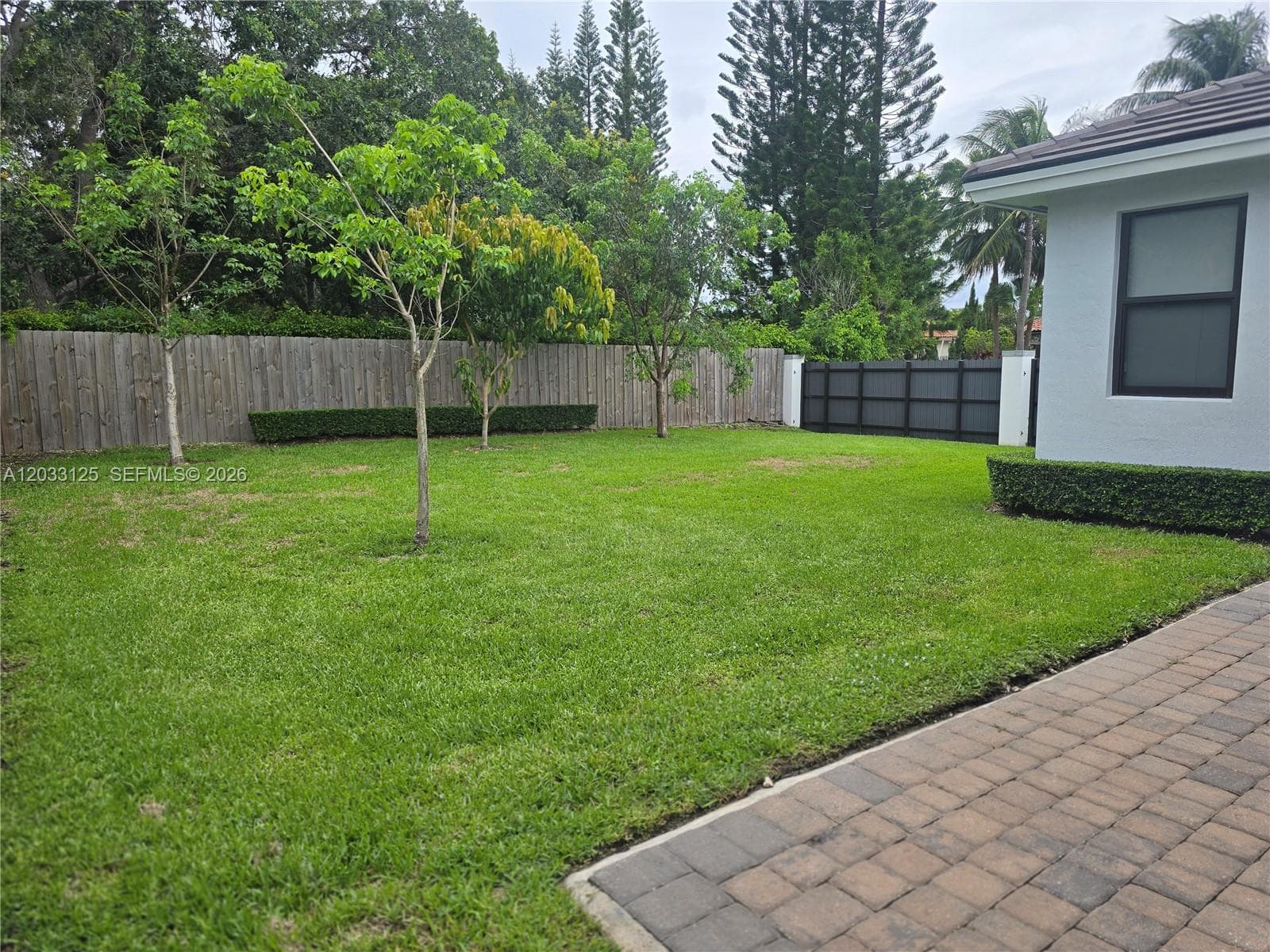 19410 SW 124th Ct, Miami FL 33177 — 37