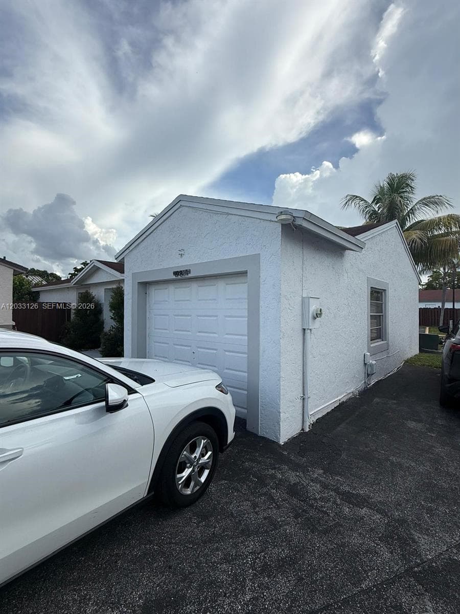 19831 NW 65th Ct # 0, Hialeah FL 33015 — 3