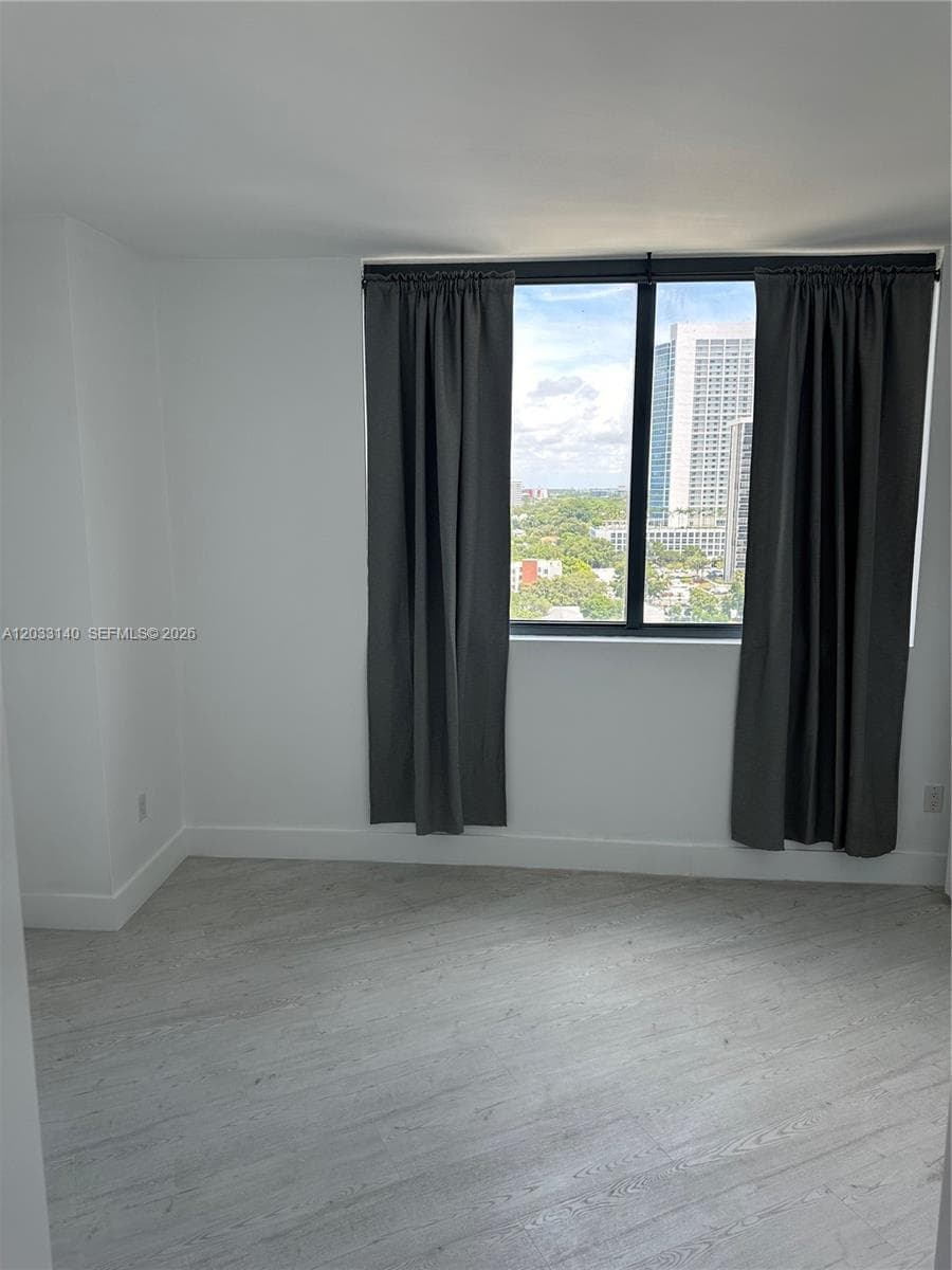501 NE 31st St # 1001, Miami FL 33137 — 52