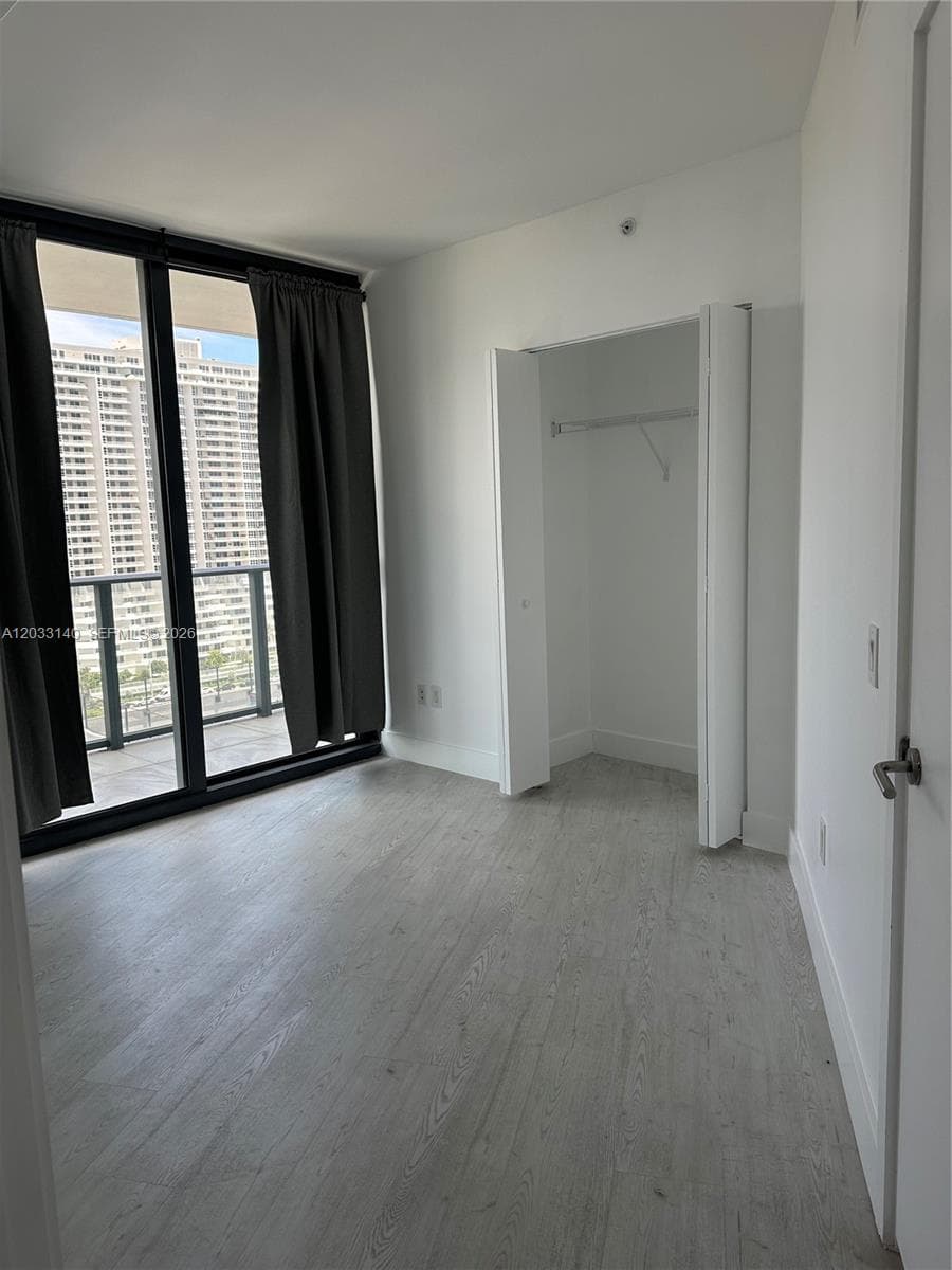 501 NE 31st St # 1001, Miami FL 33137 — 53