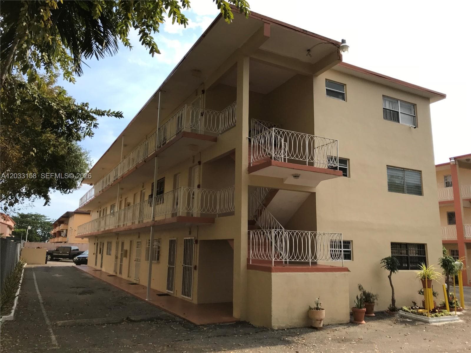 2441 NW 13 ST # 77, Miami FL 33125 — 1