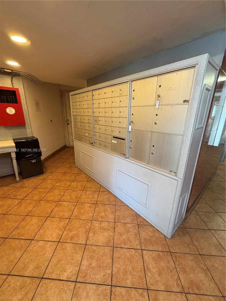 1401 NE Miami Gardens Dr # 891, Miami FL 33179 — 20