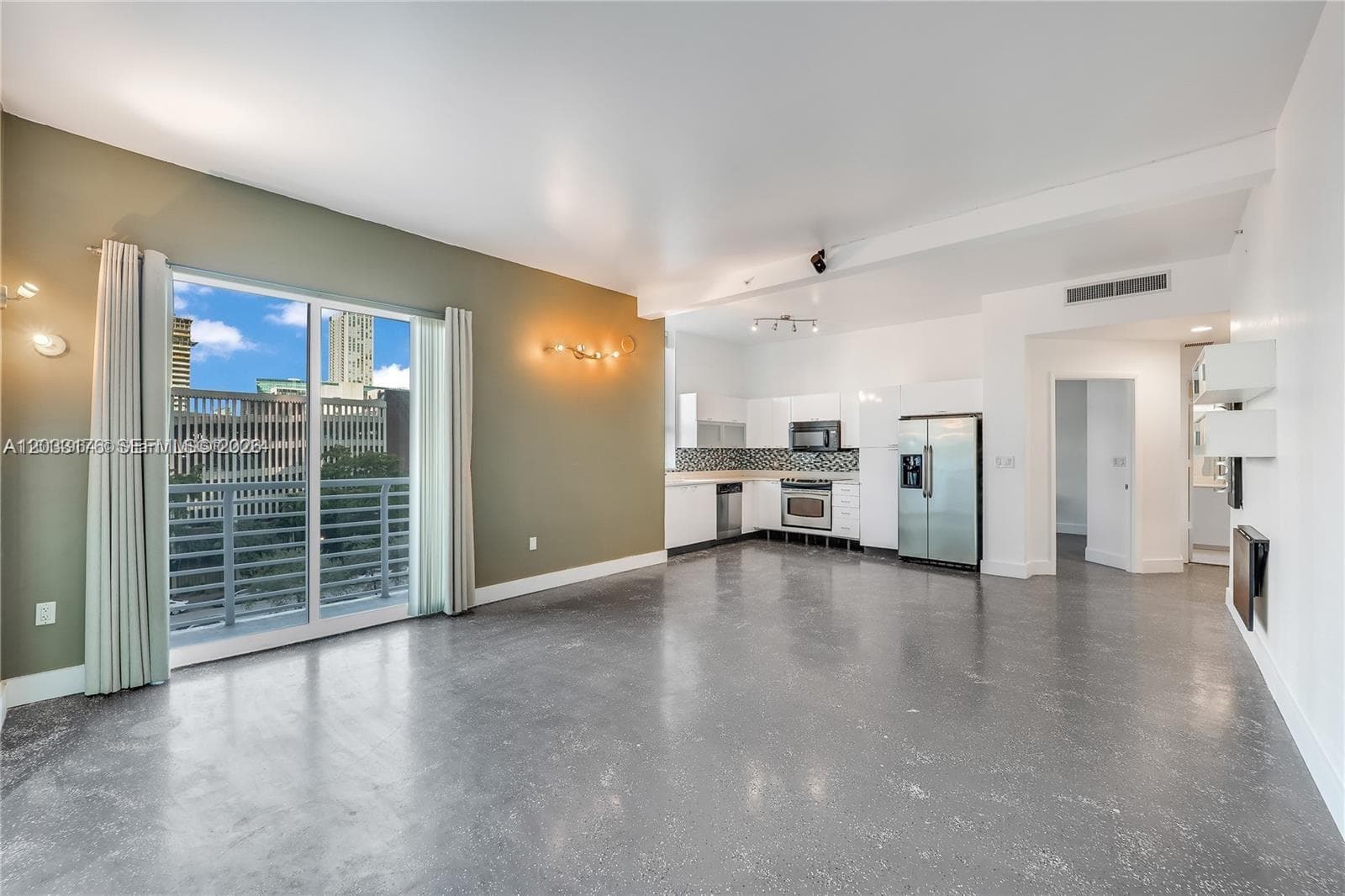 234 NE 3rd St # 507, Miami FL 33132 — 1