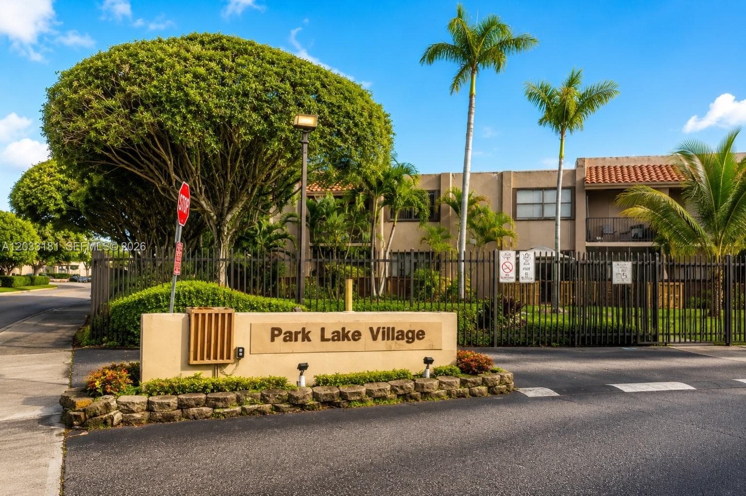 240 W Park Dr # 4, Miami FL 33172 — 11